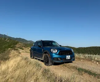 Mietwagen Mini Countryman Cooper S 2020 in Georgien, mit Benzin-Kraftstoff und 200 PS ➤ Ab 115 GEL pro Tag.