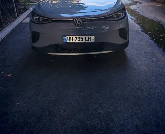 Frontansicht eines Mietwagens Volkswagen ID4 in Tiflis, Georgien ✓ Auto Nr.14588. ✓ Automatisch TM ✓ 0 Bewertungen.