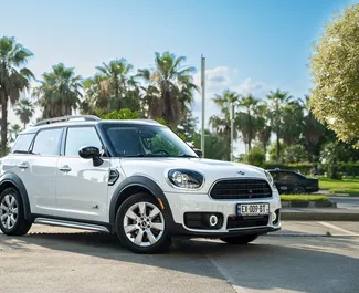 Mietwagen Mini Countryman Cooper 2020 in Georgien, mit Benzin-Kraftstoff und 135 PS ➤ Ab 125 GEL pro Tag.