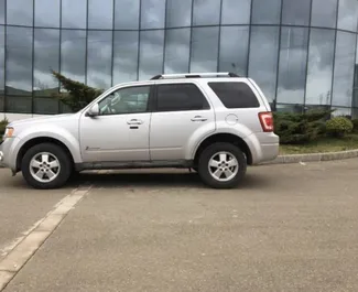 Mietwagen Ford Escape 2012 in Georgien, mit Hybride-Kraftstoff und 170 PS ➤ Ab 70 GEL pro Tag.