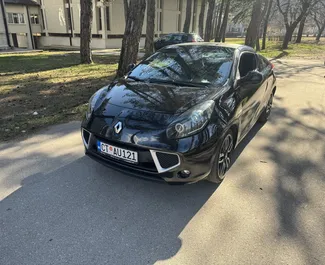 Benzin 1,2L Motor von Renault Wind Cabrio 2014 zur Miete in Budva.