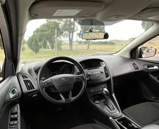 Benzin 2,0L Motor von Ford Focus 2018 zur Miete in Tiflis.