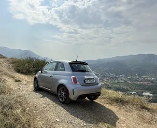 Benzin 1,4L Motor von Fiat 500 2020 zur Miete in Tiflis.