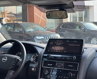 Benzin 3,5L Motor von Nissan Patrol 2024 zur Miete in Dubai.