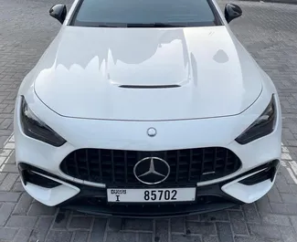 Mercedes-Benz CLS53 AMG 2025 mit Antriebssystem Heckantrieb, verfügbar in Dubai.