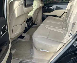 Autovermietung Toyota Land Cruiser 300 Nr.14518 Automatisch in Dubai, ausgestattet mit einem 3,5L Motor ➤ Von Lascha in VAE.