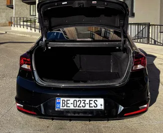 Hyundai Elantra 2020 zur Miete verfügbar in Tiflis, mit Kilometerbegrenzung unbegrenzte.