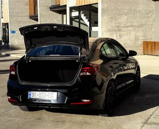 Benzin 2,0L Motor von Hyundai Elantra 2020 zur Miete in Tiflis.