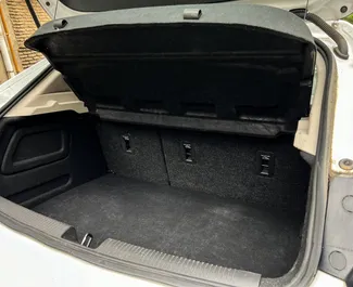 Chevrolet Cruze 2017 mit Antriebssystem Frontantrieb, verfügbar in Tiflis.