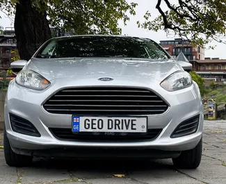 Frontansicht eines Mietwagens Ford Fiesta in Tiflis, Georgien ✓ Auto Nr.14554. ✓ Automatisch TM ✓ 0 Bewertungen.