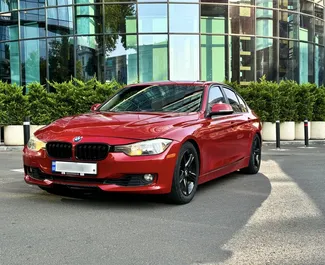 Vermietung BMW 328i Xdrive Performance. Komfort, Premium Fahrzeug zur Miete in Georgien ✓ Kaution Keine Kaution ✓ Versicherungsoptionen KFZ-HV, TKV, VKV Plus, VKV Komplett, Insassen, Diebstahlschutz.