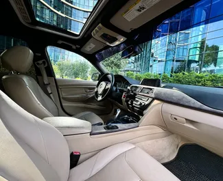 BMW 328i Xdrive Performance 2012 zur Miete verfügbar in Tiflis, mit Kilometerbegrenzung unbegrenzte.