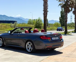 Benzin 2,0L Motor von BMW 430i Cabrio 2019 zur Miete in Tiflis.