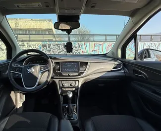 Buick Encore 2018 zur Miete verfügbar in Tiflis, mit Kilometerbegrenzung unbegrenzte.