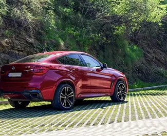 Vermietung BMW X6. Premium, Crossover Fahrzeug zur Miete in Georgien ✓ Kaution Keine Kaution ✓ Versicherungsoptionen KFZ-HV, TKV, VKV Plus, VKV Komplett, Insassen.
