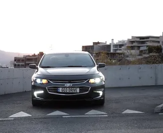 Frontansicht eines Mietwagens Chevrolet Malibu in Tiflis, Georgien ✓ Auto Nr.14548. ✓ Automatisch TM ✓ 0 Bewertungen.