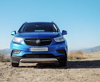 Frontansicht eines Mietwagens Buick Encore in Tiflis, Georgien ✓ Auto Nr.14541. ✓ Automatisch TM ✓ 0 Bewertungen.