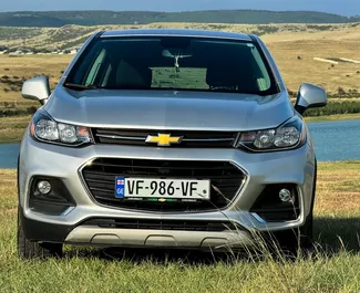 Vermietung Chevrolet Trax. Wirtschaft, Crossover Fahrzeug zur Miete in Georgien ✓ Kaution Keine Kaution ✓ Versicherungsoptionen KFZ-HV, TKV, VKV Plus, VKV Komplett, Insassen.
