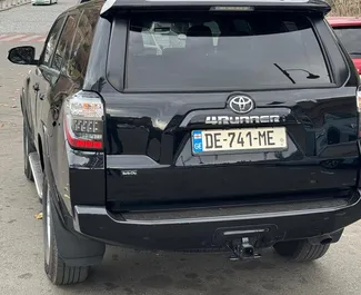 Mietwagen Toyota 4 Runner 2024 in Georgien, mit Benzin-Kraftstoff und 100 PS ➤ Ab 270 GEL pro Tag.