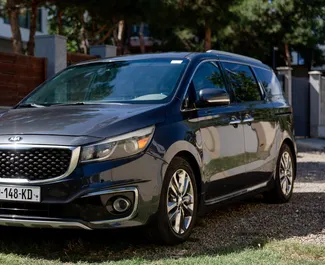 Frontansicht eines Mietwagens Kia Sedona in Tiflis, Georgien ✓ Auto Nr.14770. ✓ Automatisch TM ✓ 0 Bewertungen.