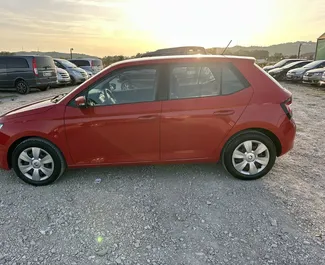 Mietwagen Skoda Fabia 2017 in Albanien, mit Benzin-Kraftstoff und  PS ➤ Ab 15 EUR pro Tag.