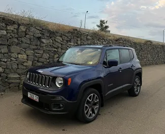 Frontansicht eines Mietwagens Jeep Renegade in Tiflis, Georgien ✓ Auto Nr.14732. ✓ Automatisch TM ✓ 0 Bewertungen.