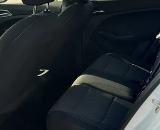 Benzin 1,5L Motor von MG 3 2024 zur Miete in Dubai.