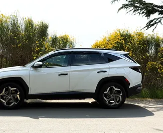 Vermietung Hyundai Tucson. Wirtschaft, Komfort, SUV, Crossover Fahrzeug zur Miete in Georgien ✓ Kaution Keine Kaution ✓ Versicherungsoptionen KFZ-HV, TKV, VKV Plus, VKV Komplett, Insassen, Diebstahlschutz.