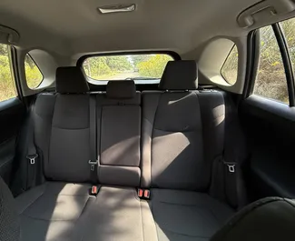 Benzin 2,5L Motor von Toyota Rav4 2020 zur Miete in Tiflis.