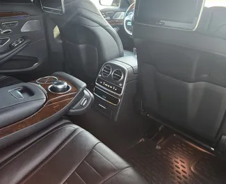 Benzin 3,0L Motor von Mercedes-Benz S-Class 2018 zur Miete in Baku.