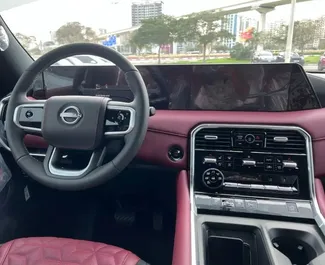 Frontansicht eines Mietwagens Nissan Patrol in Dubai, VAE ✓ Auto Nr.5994. ✓ Automatisch TM ✓ 0 Bewertungen.