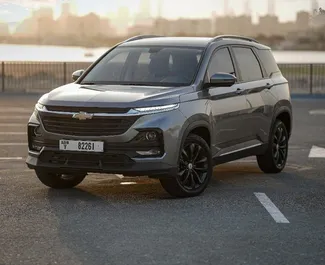 Frontansicht eines Mietwagens Chevrolet Captiva in Dubai, VAE ✓ Auto Nr.14713. ✓ Automatisch TM ✓ 0 Bewertungen.