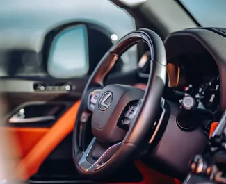 Lexus LX600 2023 zur Miete verfügbar in Tiflis, mit Kilometerbegrenzung 150 km/Tag.