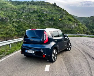 Innenraum von Kia Soul zur Miete in Georgien. Ein großartiges 5-Sitzer Fahrzeug mit Automatisch Getriebe.