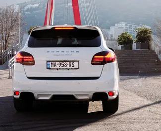 Vermietung Porsche Cayenne Turbo. Premium, Luxus, SUV Fahrzeug zur Miete in Georgien ✓ Kaution Keine Kaution ✓ Versicherungsoptionen KFZ-HV, TKV, VKV Plus, VKV Komplett, Insassen.
