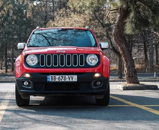 Frontansicht eines Mietwagens Jeep Renegade in Tiflis, Georgien ✓ Auto Nr.14628. ✓ Automatisch TM ✓ 0 Bewertungen.