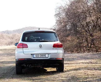 Volkswagen Tiguan 2013 zur Miete verfügbar in Tiflis, mit Kilometerbegrenzung unbegrenzte.