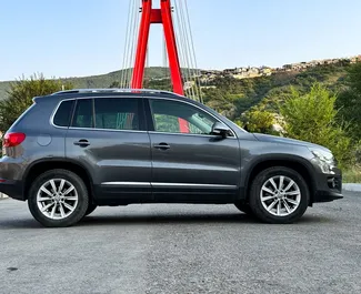 Vermietung Volkswagen Tiguan. Komfort, Crossover Fahrzeug zur Miete in Georgien ✓ Kaution Keine Kaution ✓ Versicherungsoptionen KFZ-HV, TKV, VKV Plus, VKV Komplett, Insassen, Diebstahlschutz.