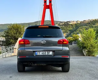 Benzin 2,0L Motor von Volkswagen Tiguan 2013 zur Miete in Tiflis.