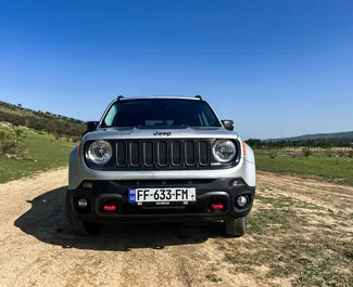 Frontansicht eines Mietwagens Jeep Renegade in Tiflis, Georgien ✓ Auto Nr.14627. ✓ Automatisch TM ✓ 0 Bewertungen.