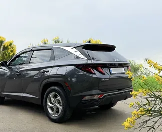 Benzin 2,5L Motor von Hyundai Tucson 2021 zur Miete in Tiflis.
