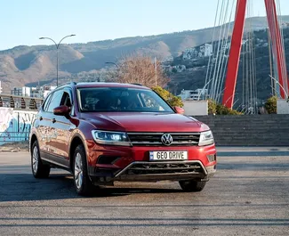 Mietwagen Volkswagen Tiguan 2019 in Georgien, mit Benzin-Kraftstoff und 180 PS ➤ Ab 159 GEL pro Tag.
