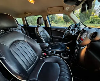 Benzin 1,5L Motor von Mini Countryman Cooper S 2012 zur Miete in Tiflis.
