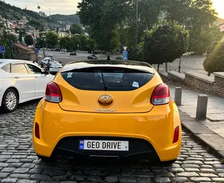 Benzin 1,6L Motor von Hyundai Veloster 2016 zur Miete in Tiflis.