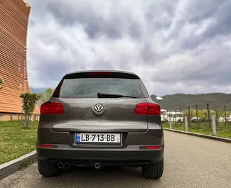 Volkswagen Tiguan 2013 zur Miete verfügbar in Tiflis, mit Kilometerbegrenzung unbegrenzte.