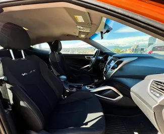 Benzin 1,6L Motor von Hyundai Veloster 2016 zur Miete in Tiflis.