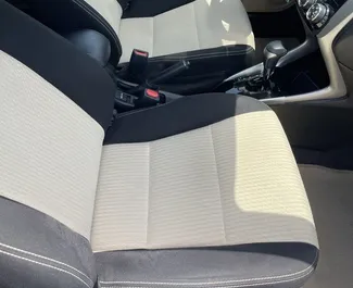 Vermietung Toyota Yaris. Wirtschaft, Komfort Fahrzeug zur Miete in VAE ✓ Kaution Keine Kaution ✓ Versicherungsoptionen KFZ-HV, VKV Plus, VKV Komplett, Insassen, Diebstahlschutz, Keine Kaution.