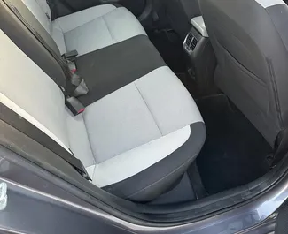 Hyundai Accent 2022 zur Miete verfügbar in Dubai, mit Kilometerbegrenzung 250 km/Tag.