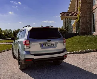 Benzin 2,5L Motor von Subaru Forester 2015 zur Miete in Tiflis.