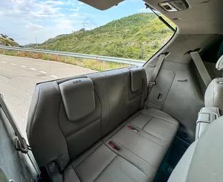 Kia Carnival 2016 mit Antriebssystem Frontantrieb, verfügbar in Tiflis.